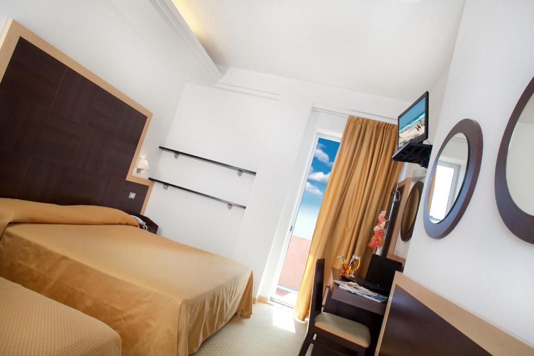 Hotel San Salvador Bellaria-Igea Marina Esterno foto