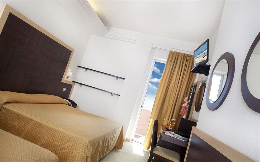 Hotel San Salvador Bellaria-Igea Marina Esterno foto