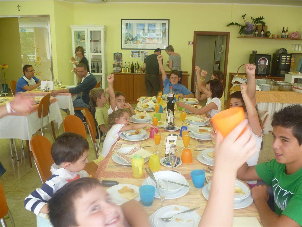 Hotel San Salvador Bellaria-Igea Marina Esterno foto