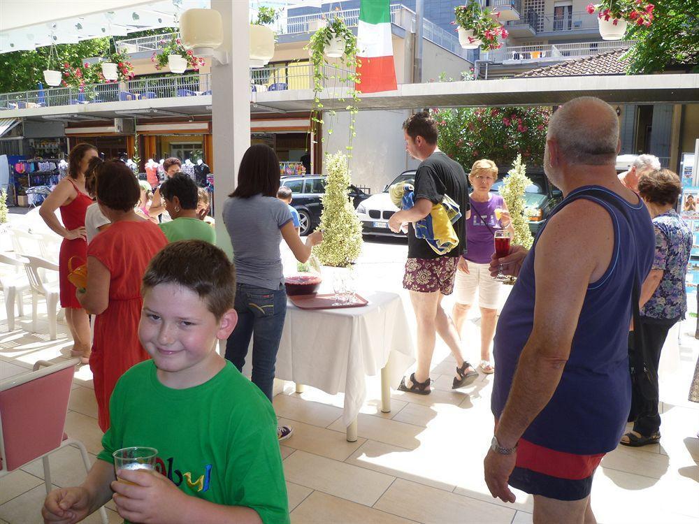 Hotel San Salvador Bellaria-Igea Marina Esterno foto